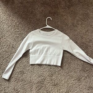AERIE long white long sleeve crop top!